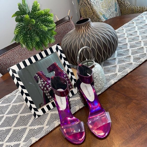 Jeffrey Campbell Shoes - 🌸🌸HEYYYYY SPRING🌸🌸Jeffrey Campbell Fuchsia 8